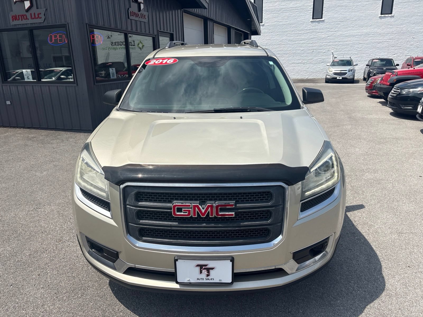 Used 2016 GMC Acadia SL FWD image 9