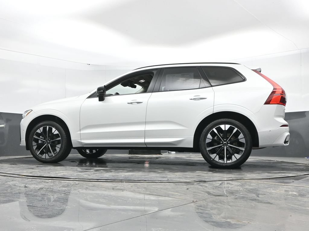 New 2026 Volvo XC60 B5 Plus w/ Climate Package AWD/4WD image 42