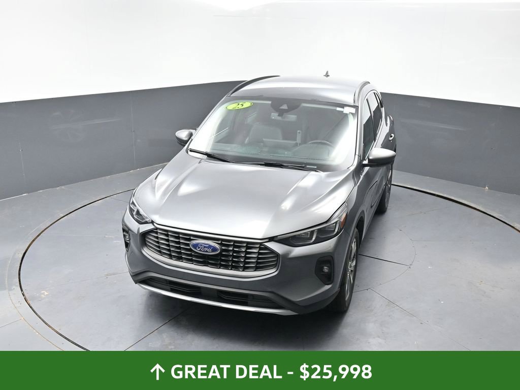 Used 2025 Ford Escape Platinum AWD/4WD image 47