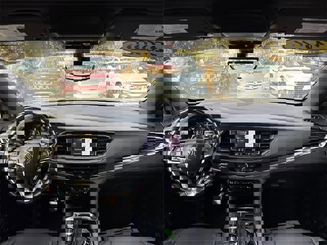 Used 2022 Buick Enclave Premium image 20