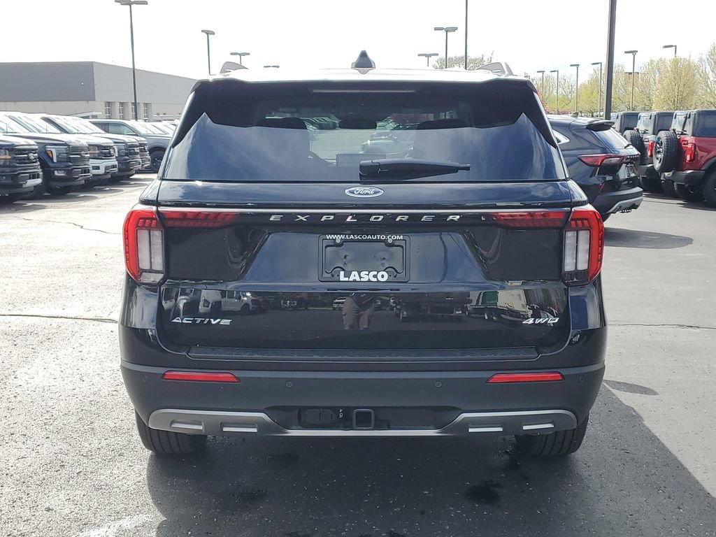 New 2026 Ford Explorer Active AWD/4WD image 5
