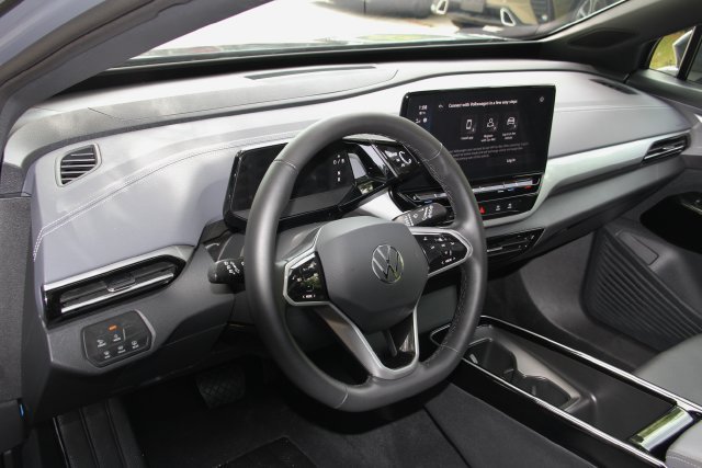 Used 2023 Volkswagen ID.4 Pro S Plus AWD/4WD image 21