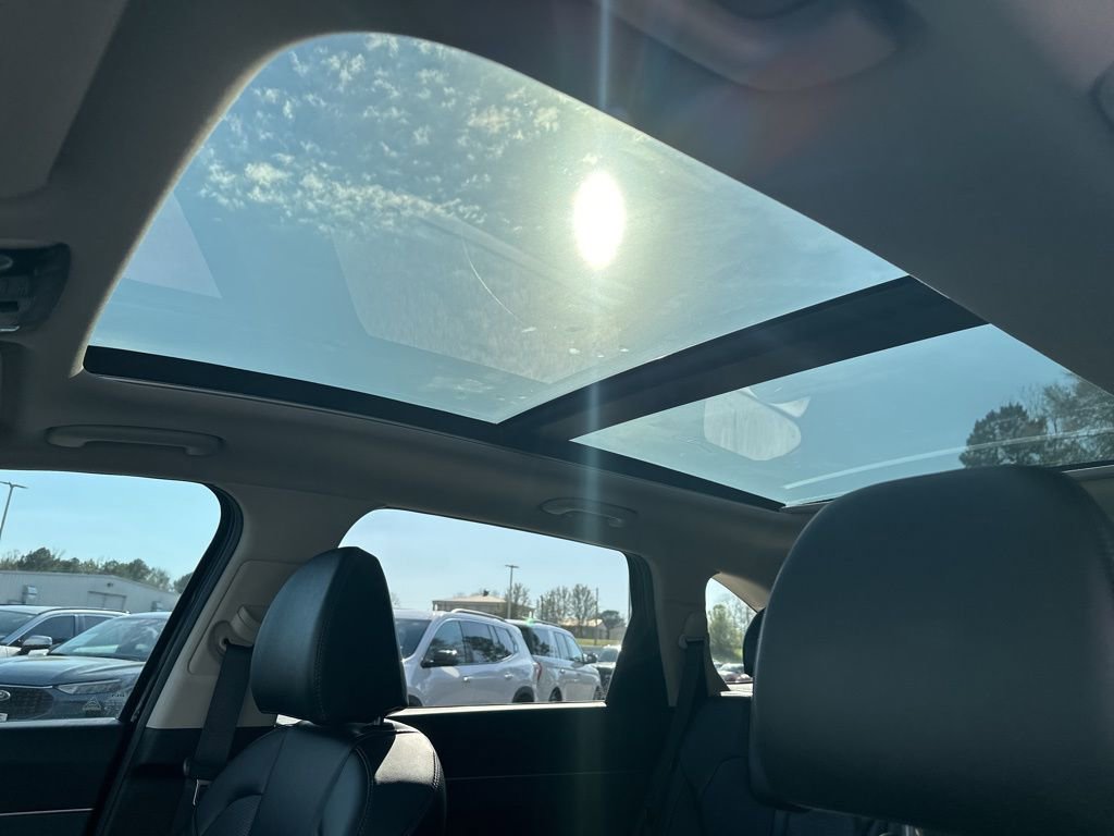 Used 2024 Kia Sorento S w/ Panoramic Sunroof Package image 29