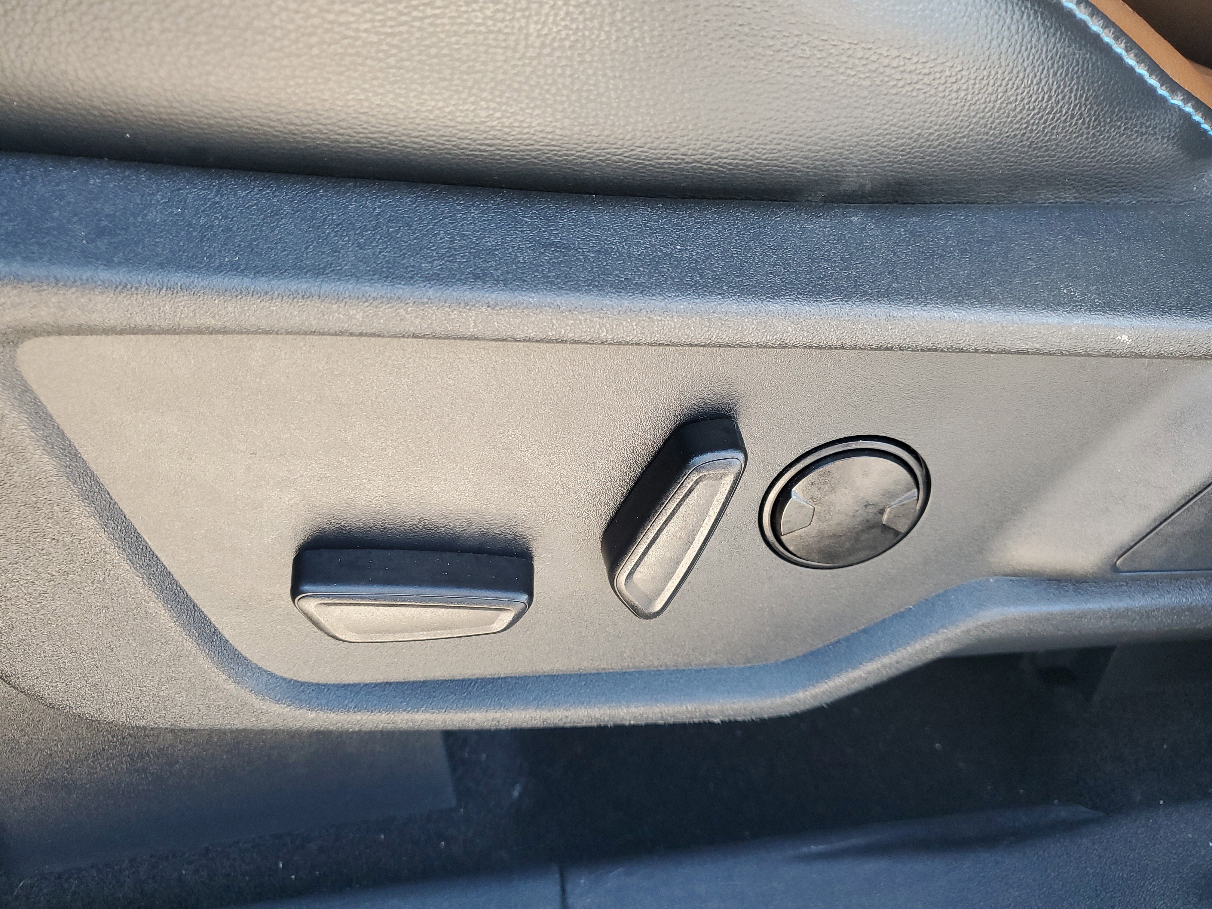 Used 2024 Ford Bronco Outer Banks image 14