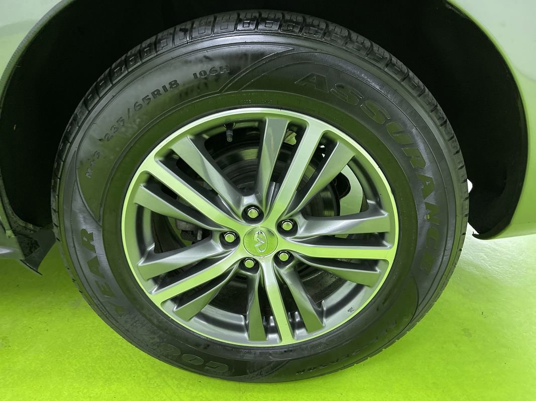 Used 2020 INFINITI QX60 Luxe w/ Essential Package image 16