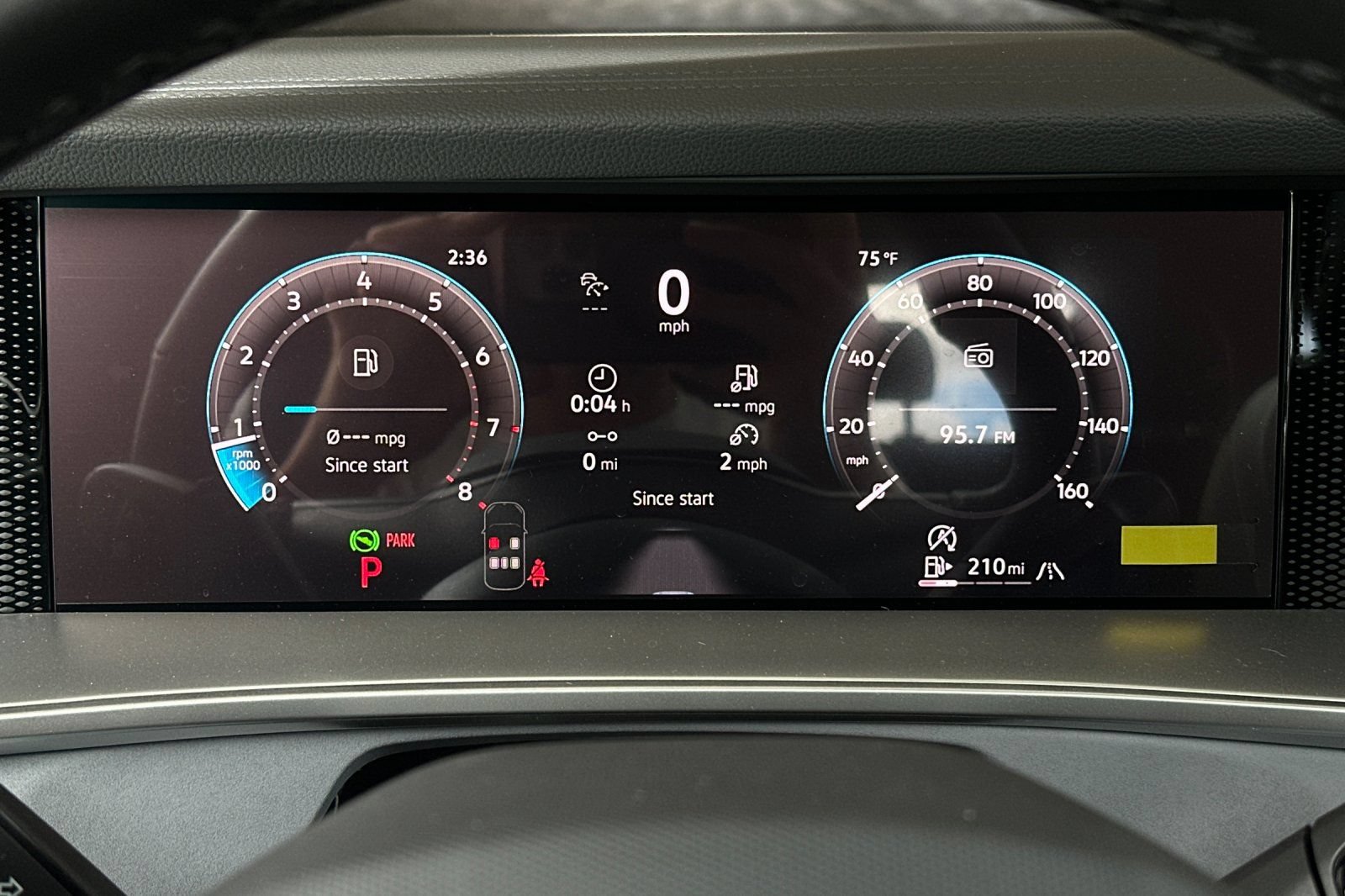 New 2026 Volkswagen Tiguan SE R-Line AWD/4WD image 24