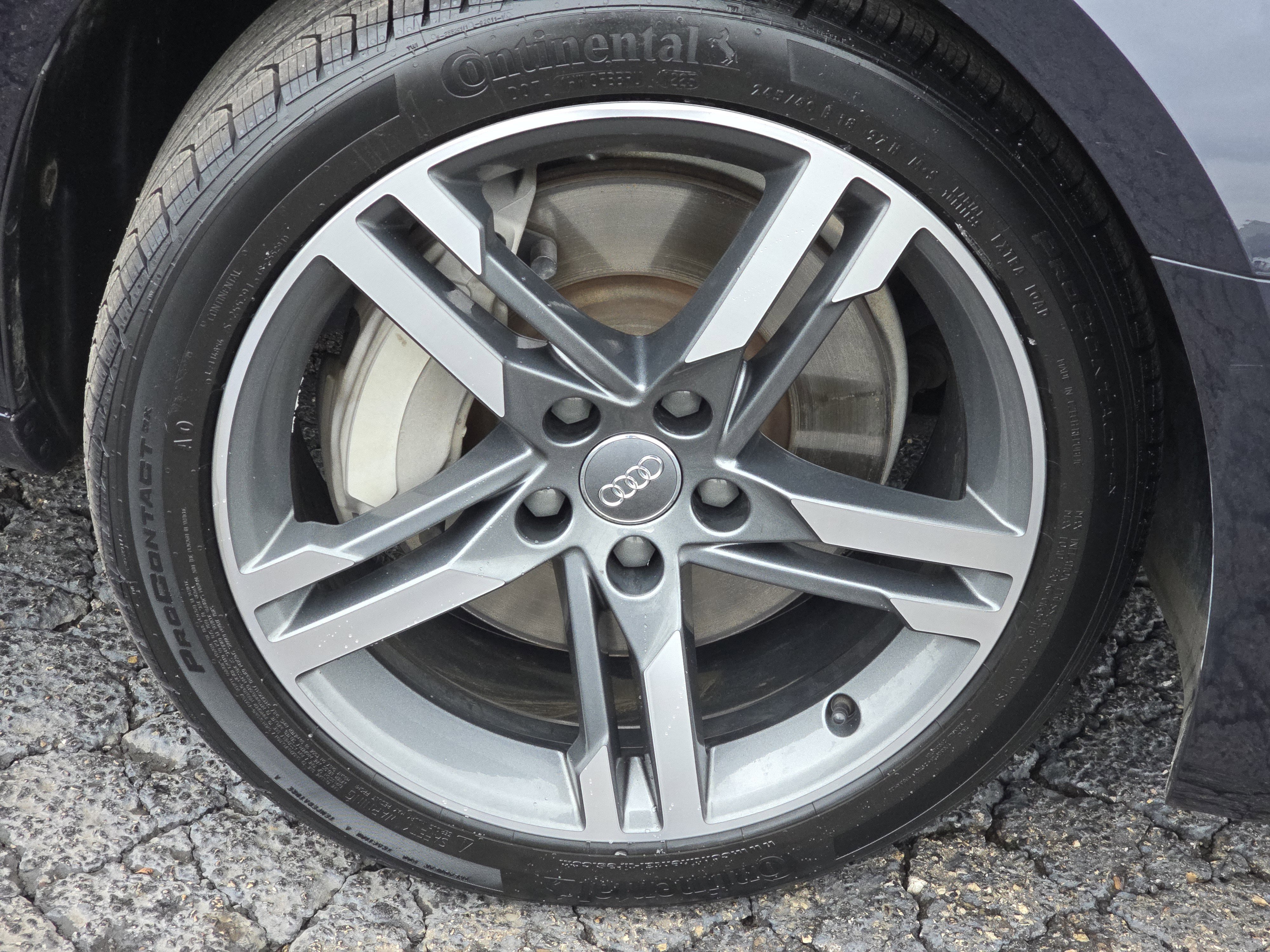 Used 2018 Audi A4 2.0T Premium Plus w/ Premium Plus Package image 16