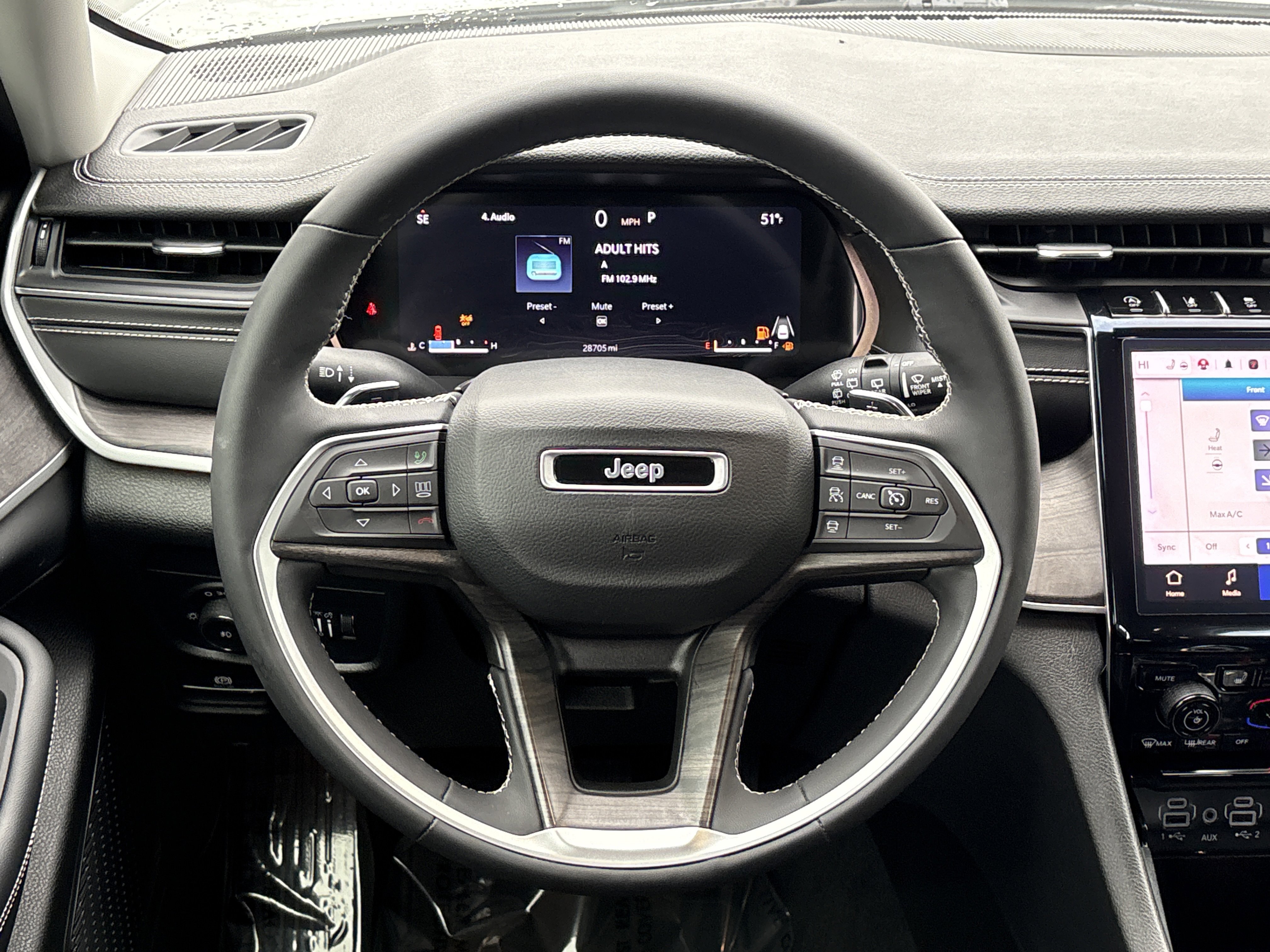 Certified 2023 Jeep Grand Cherokee L Limited image 20