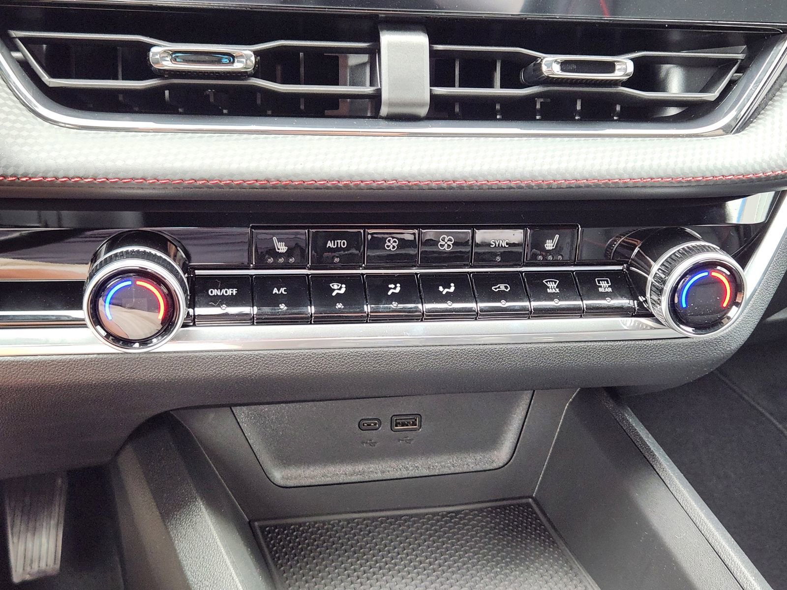 New 2026 Chevrolet Equinox RS FWD image 17