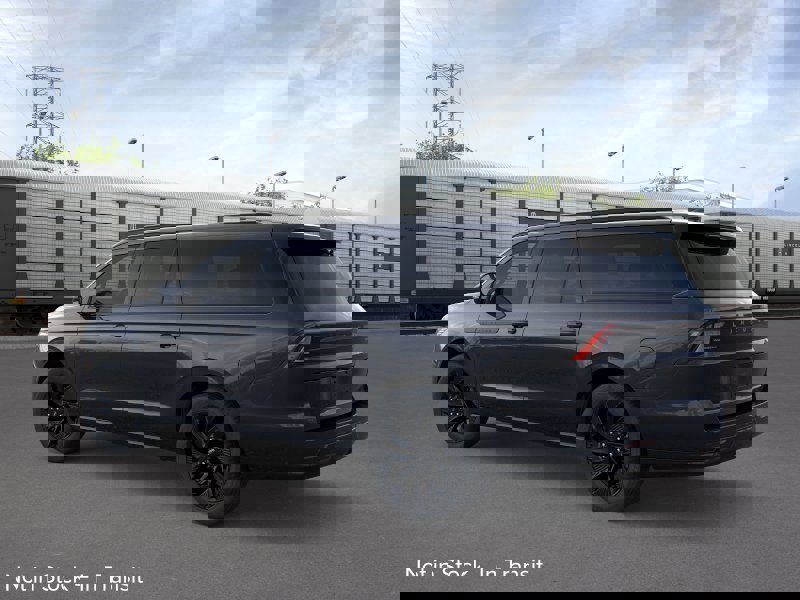 New 2026 Lincoln Navigator L Reserve image 17