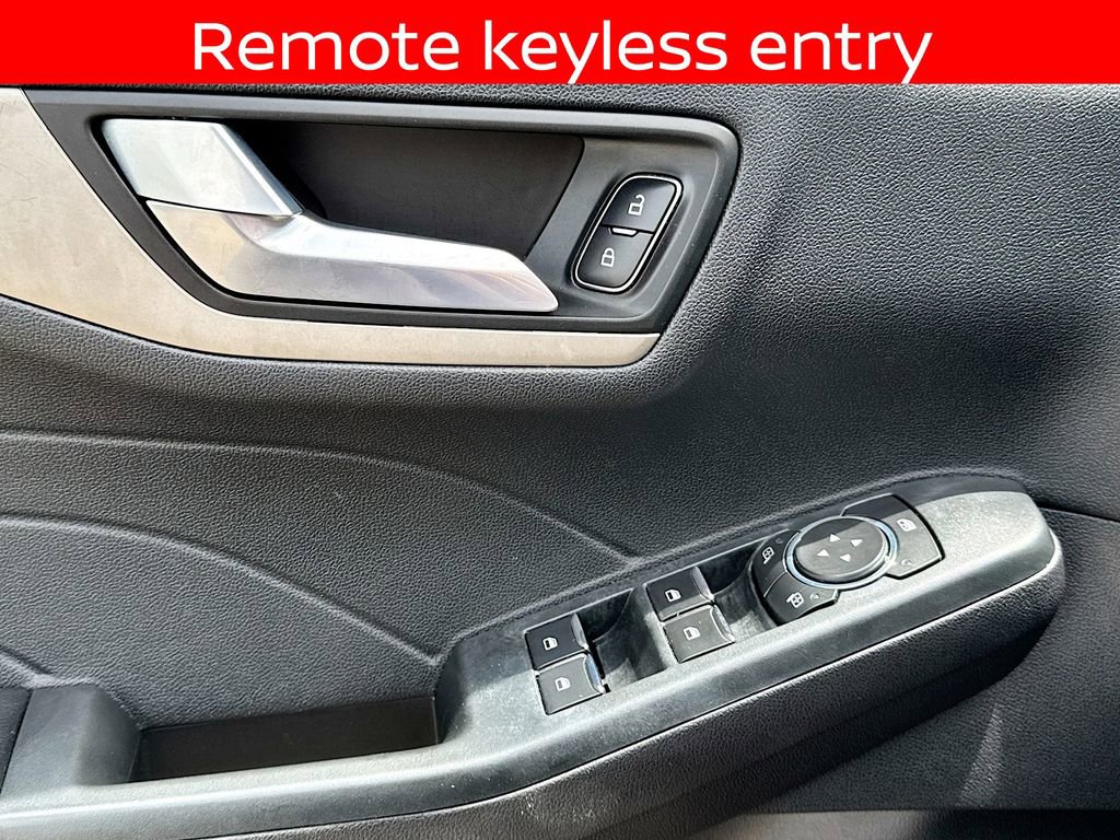 Used 2022 Ford Escape SEL FWD image 14