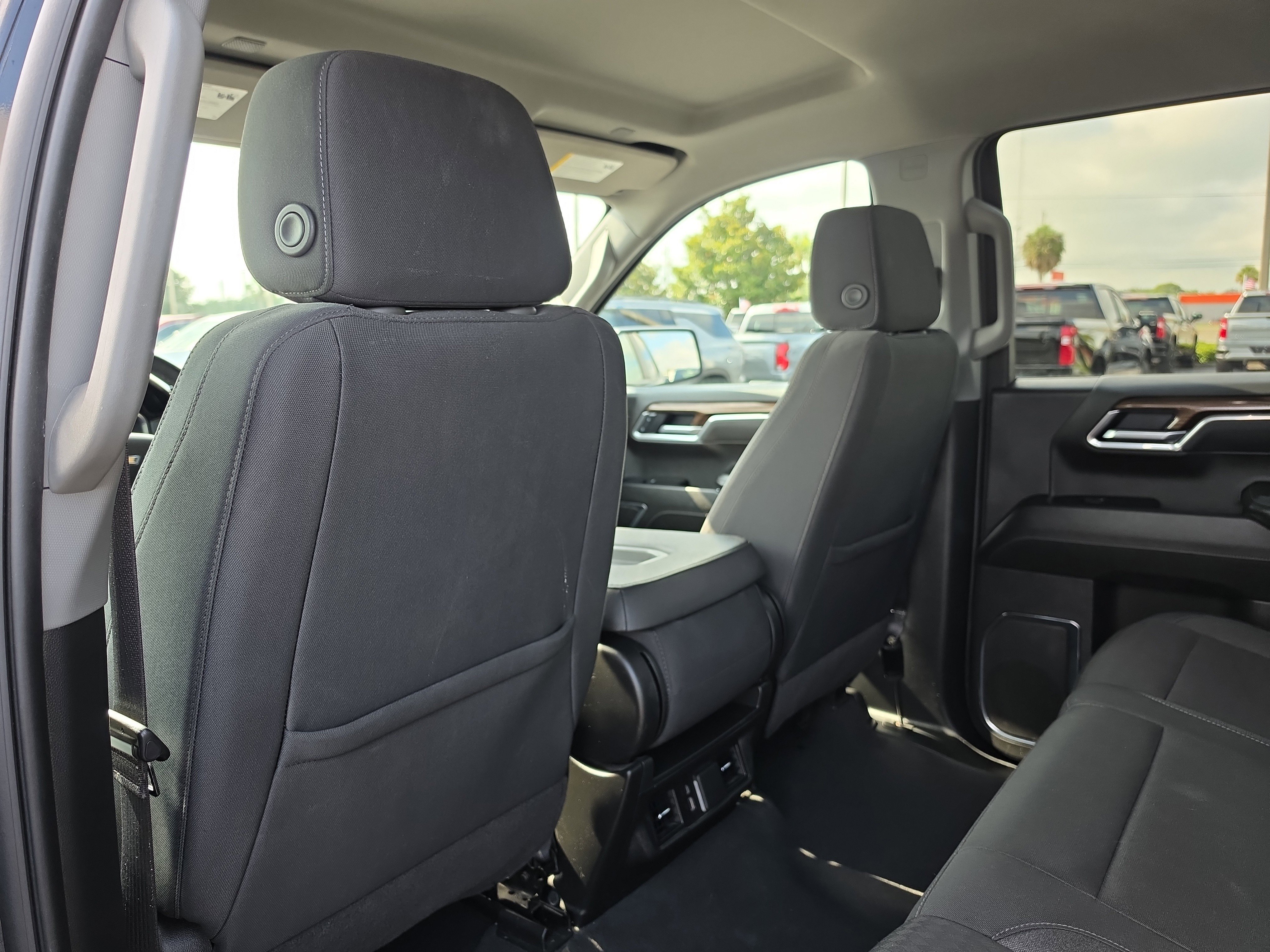 Certified 2025 Chevrolet Silverado 1500 LT RWD image 11
