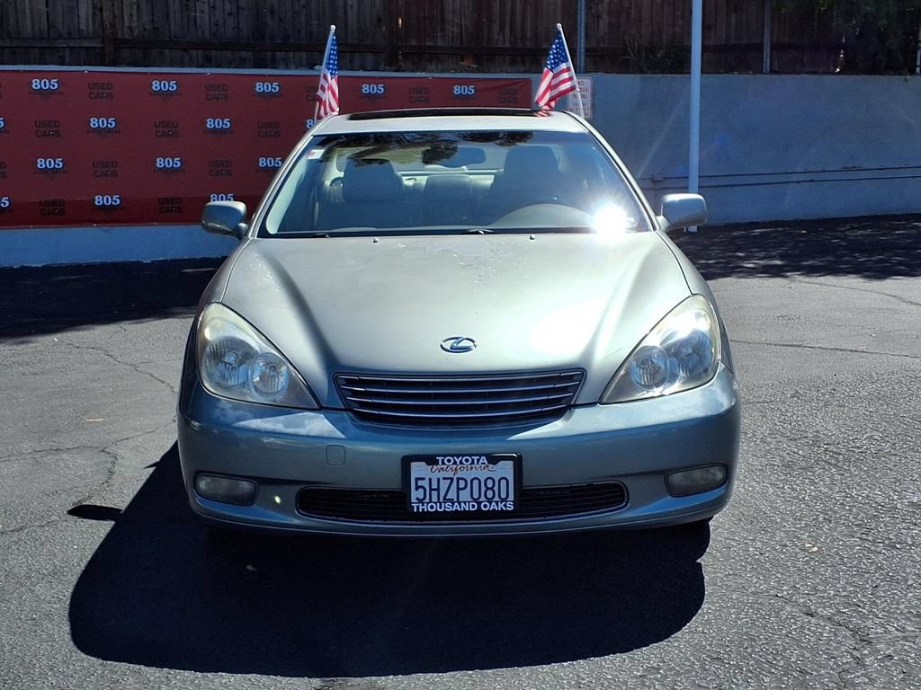 Used 2004 Lexus ES 330 FWD image 2
