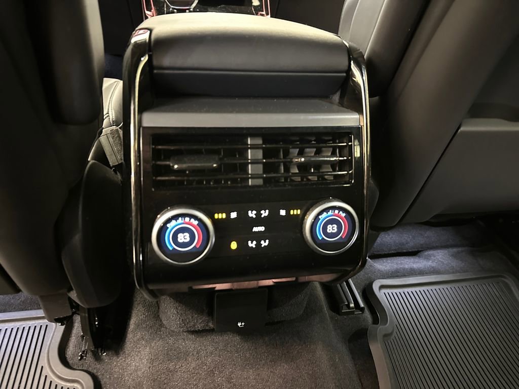 Used 2025 Land Rover Range Rover Sport Dynamic SE image 22