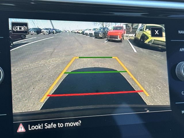 Used 2023 Volkswagen Atlas Cross Sport SEL image 22