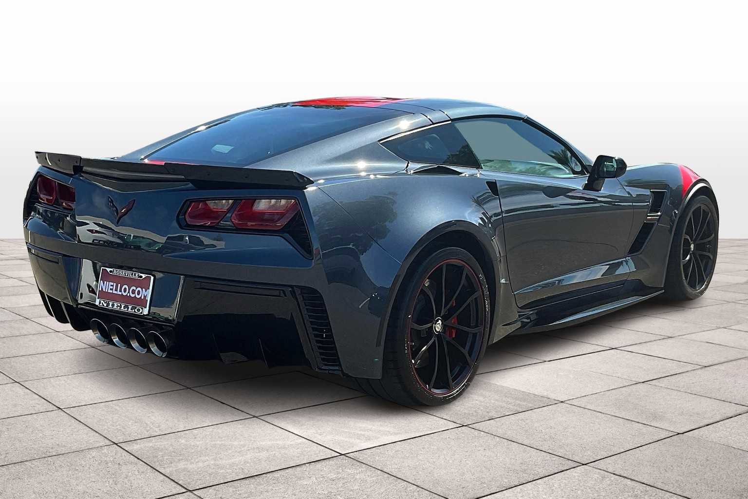 Used 2019 Chevrolet Corvette Grand Sport image 15