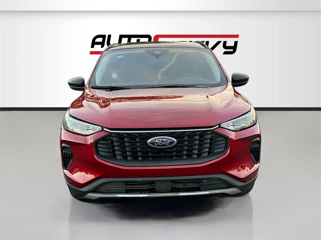 Used 2025 Ford Escape Active image 2
