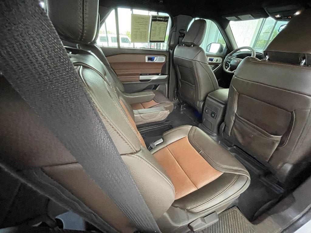 Used 2022 Ford Explorer King Ranch AWD/4WD image 32
