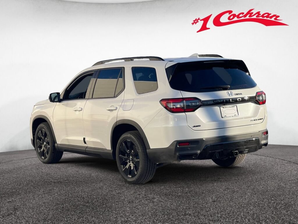 New 2026 Honda Pilot Black Edition image 4