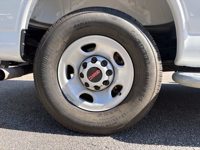 Used 2025 GMC Savana 2500 w/ Driver Convenience Package RWD image 19