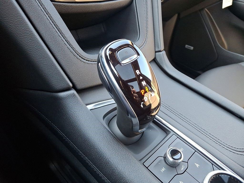 Certified 2025 Cadillac XT6 Premium Luxury w/ Technology Package image 10