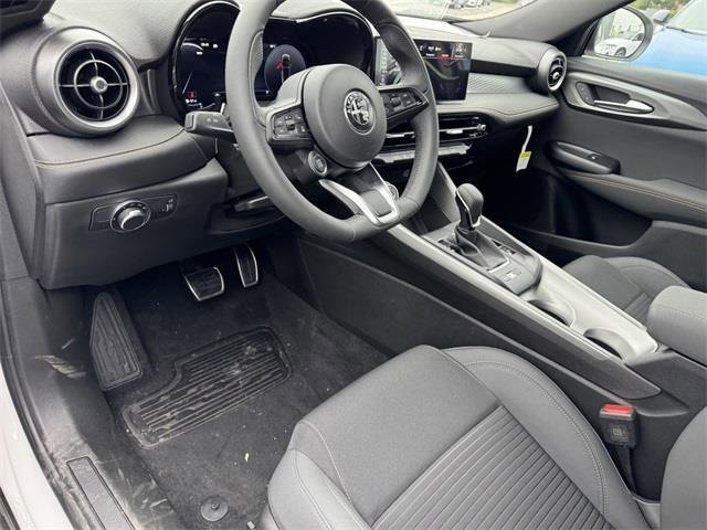New 2025 Alfa Romeo Tonale image 12