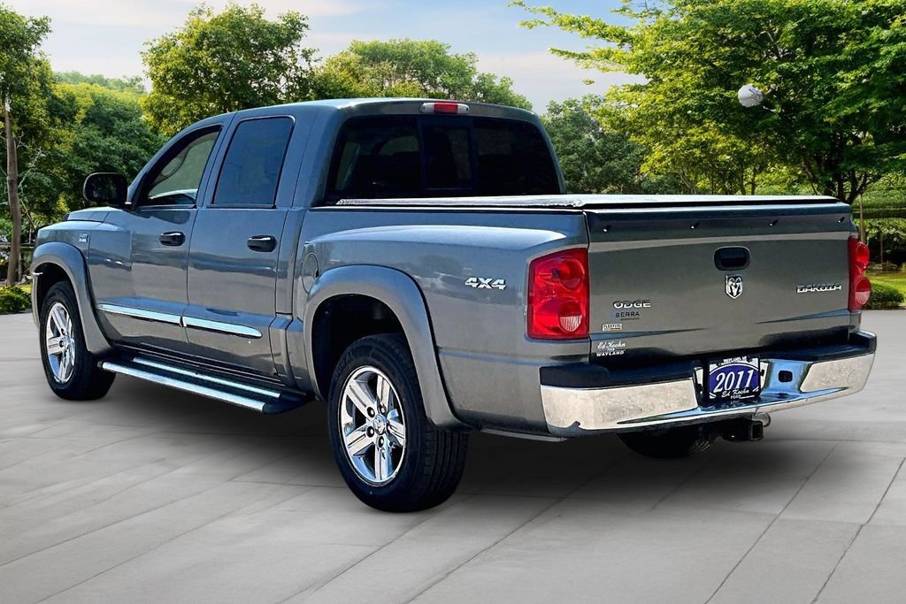 Used 2011 Dodge Dakota Laramie w/ Trailer Tow Group AWD/4WD image 2