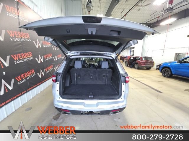 Used 2021 Chevrolet Traverse Premier image 9
