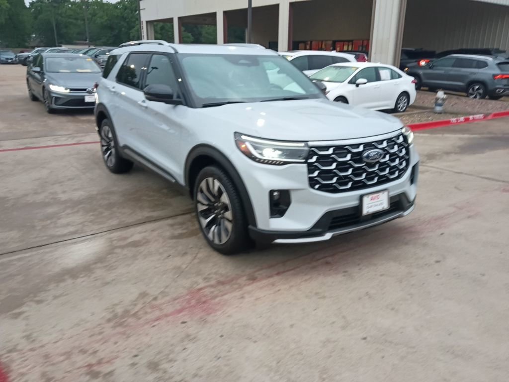 Used 2025 Ford Explorer Platinum w/ LUX Leather Package image 6
