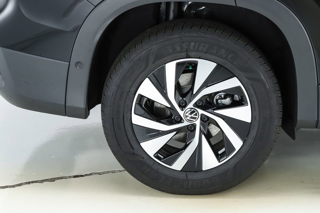 New 2026 Volkswagen Tiguan S image 13