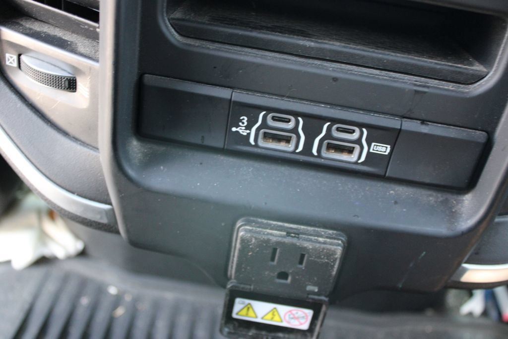 Used 2020 RAM 2500 Big Horn w/ Level 2 Equipment Group AWD/4WD image 22