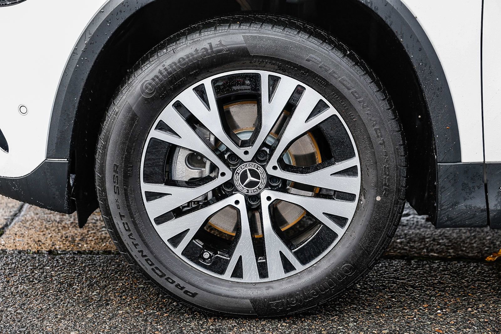 Used 2025 Mercedes-Benz GLA 250 4MATIC image 9