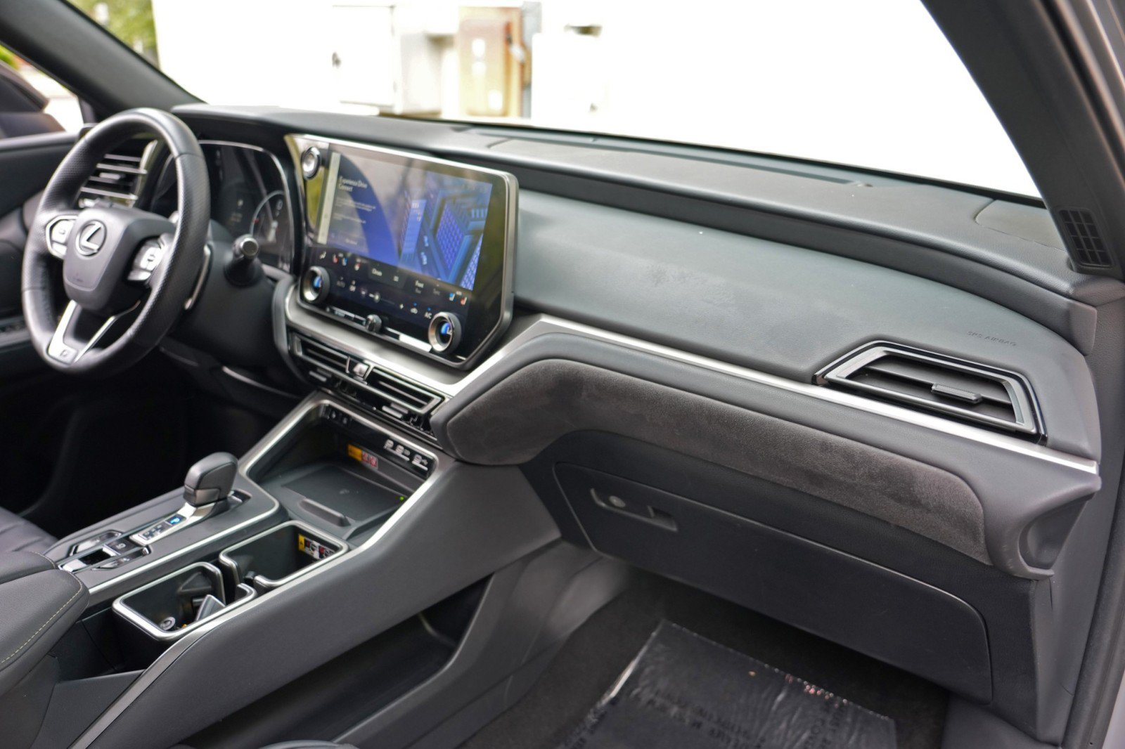 Used 2024 Lexus TX 500h AWD image 14
