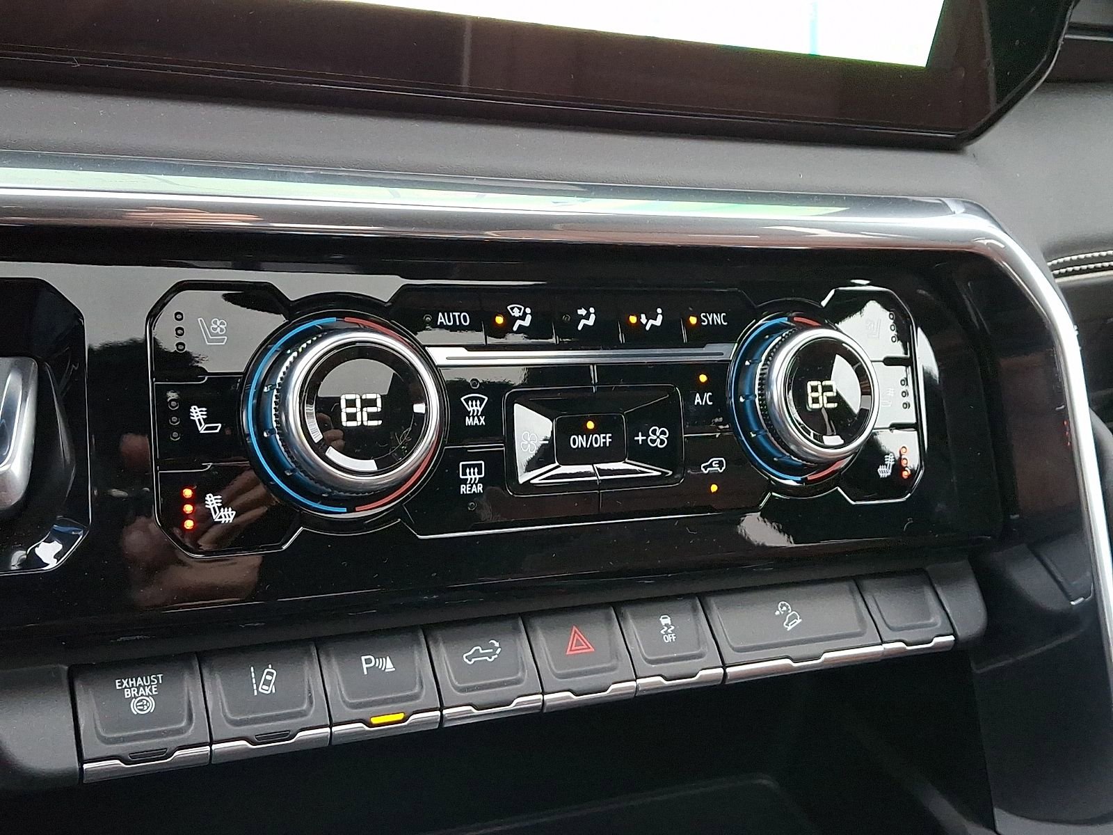 New 2026 GMC Sierra 3500 Denali Ultimate image 16