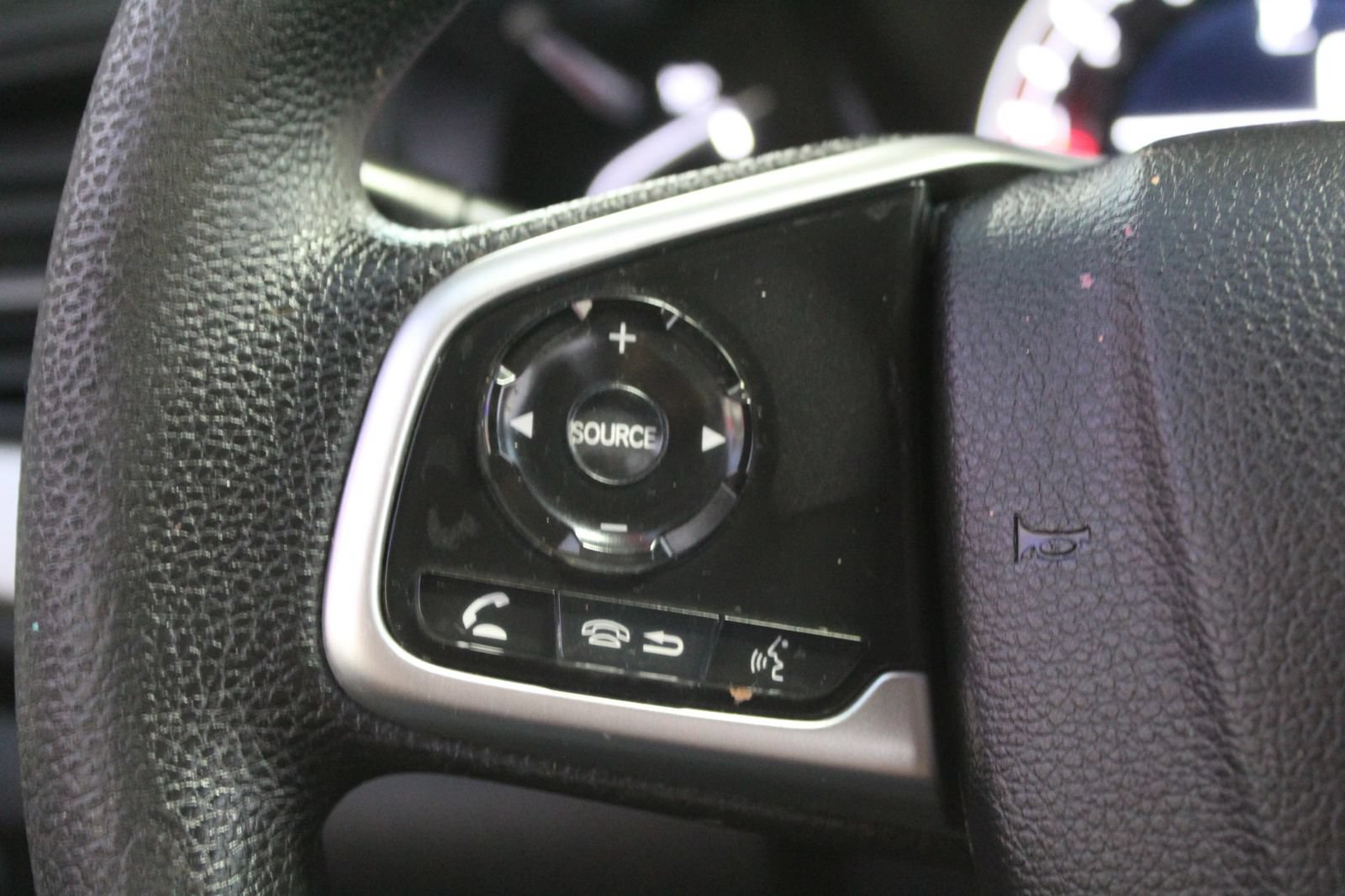 Used 2019 Honda CR-V LX image 16