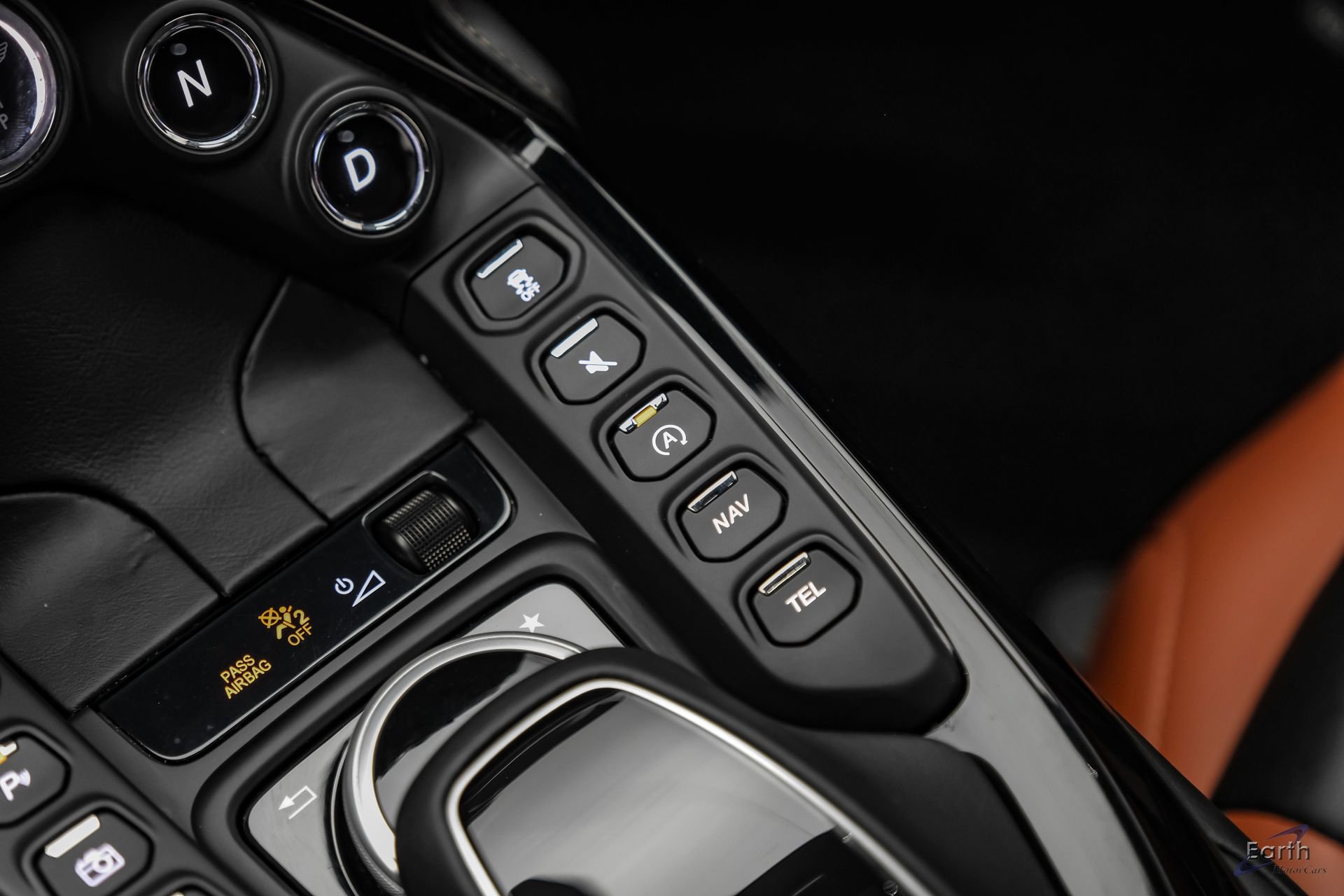 Used 2019 Aston Martin V8 Vantage Coupe RWD image 64