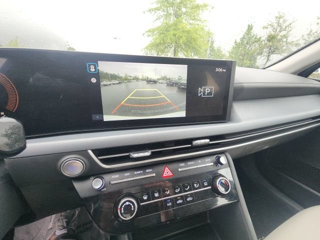 Certified 2025 Hyundai Sonata SE FWD image 28