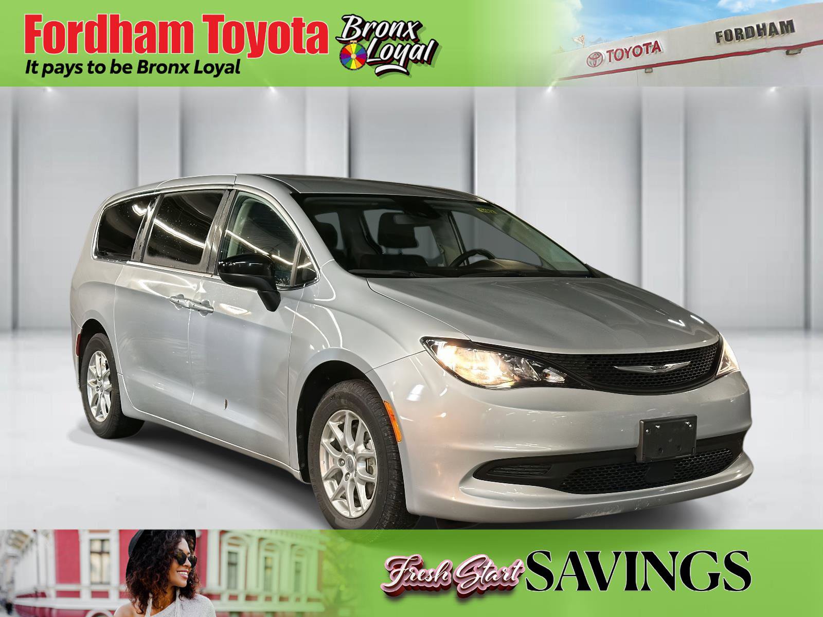 Used 2024 Chrysler Voyager LX image 1