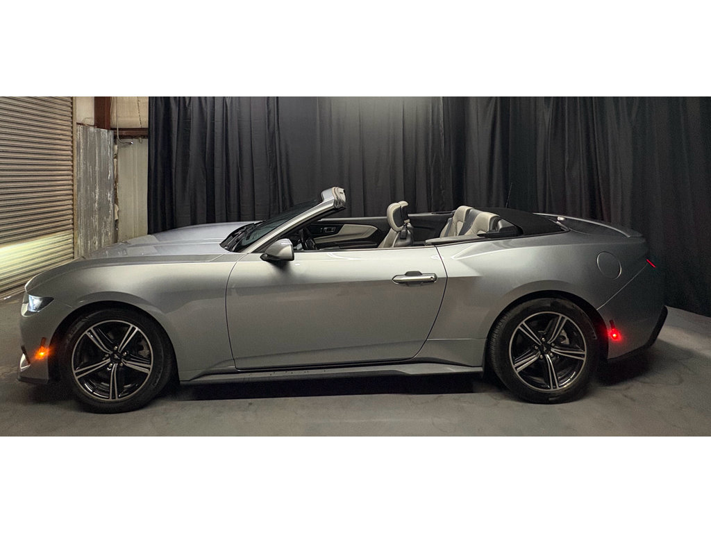 Used 2024 Ford Mustang Premium RWD image 8