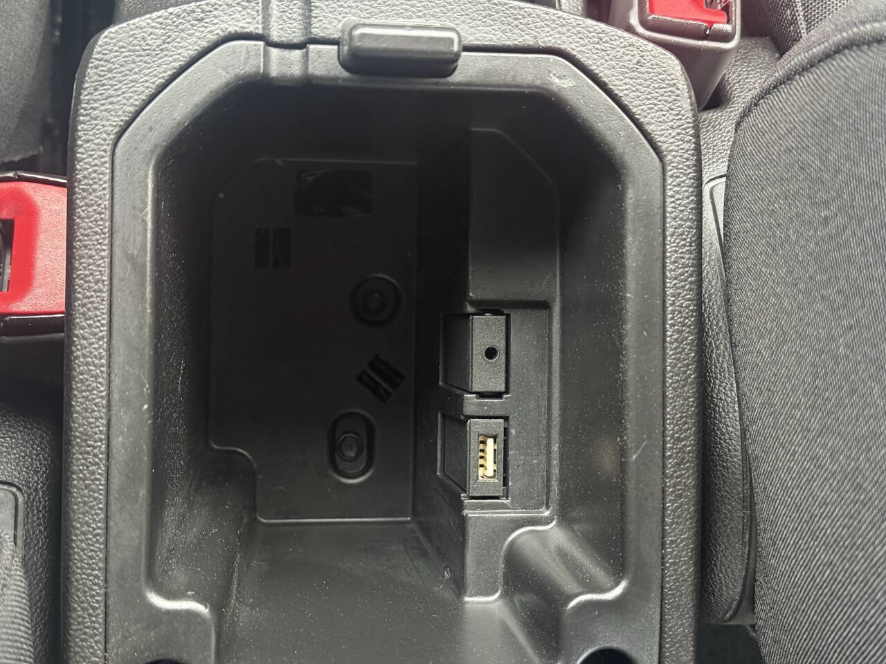 Used 2015 Chevrolet Cruze LT image 25