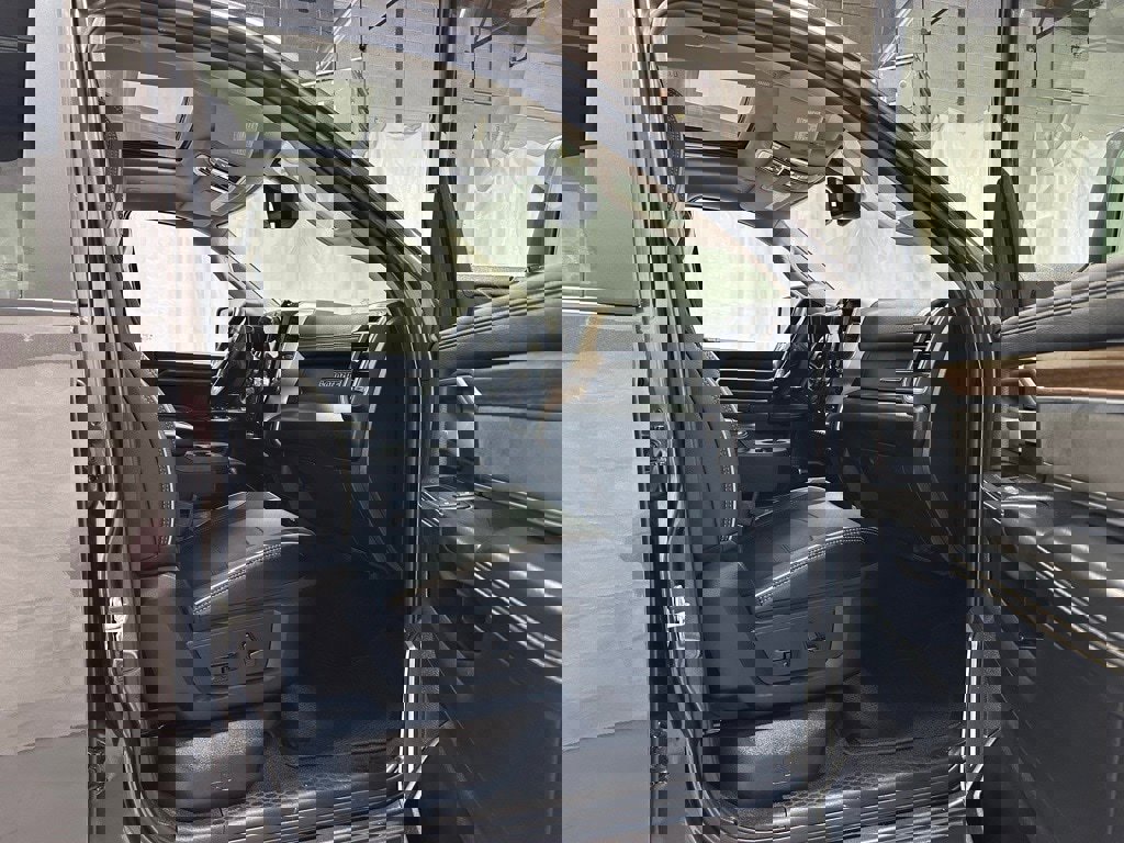 Used 2024 RAM 2500 Laramie image 57