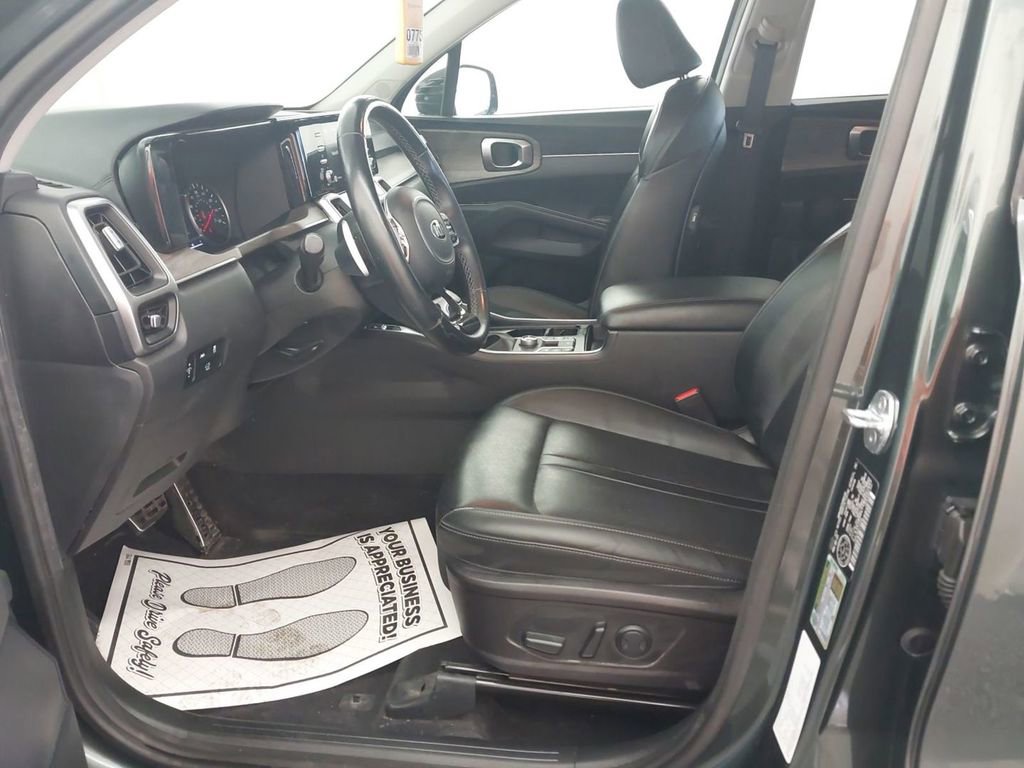 Used 2021 Kia Sorento EX AWD/4WD image 6