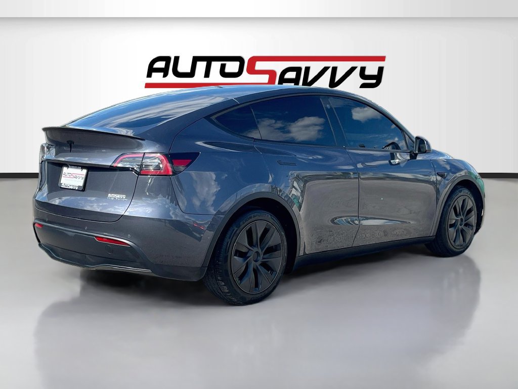 Used 2021 Tesla Model Y Long Range AWD/4WD image 7