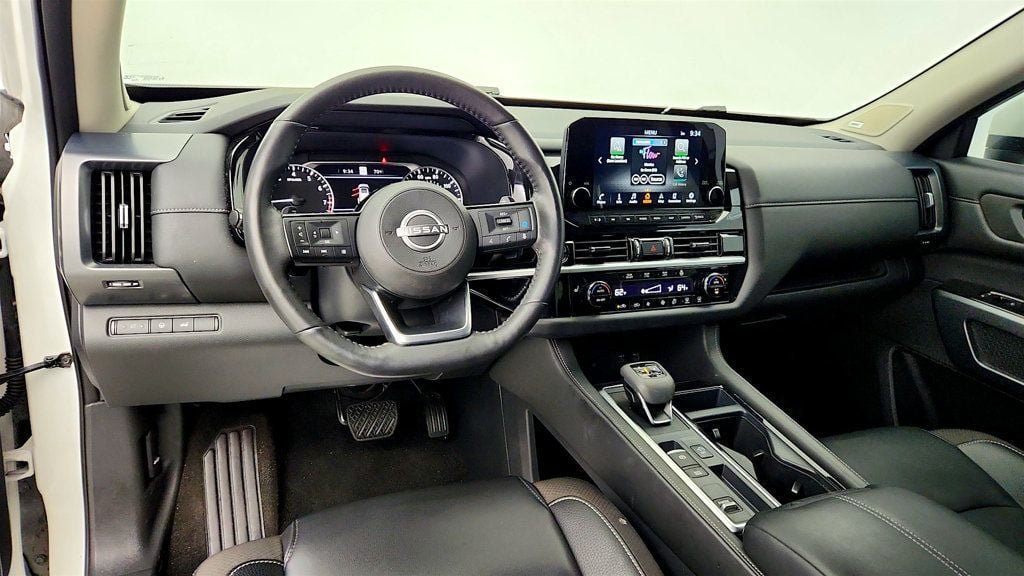 Used 2024 Nissan Pathfinder SL w/ SL Premium Package FWD image 19