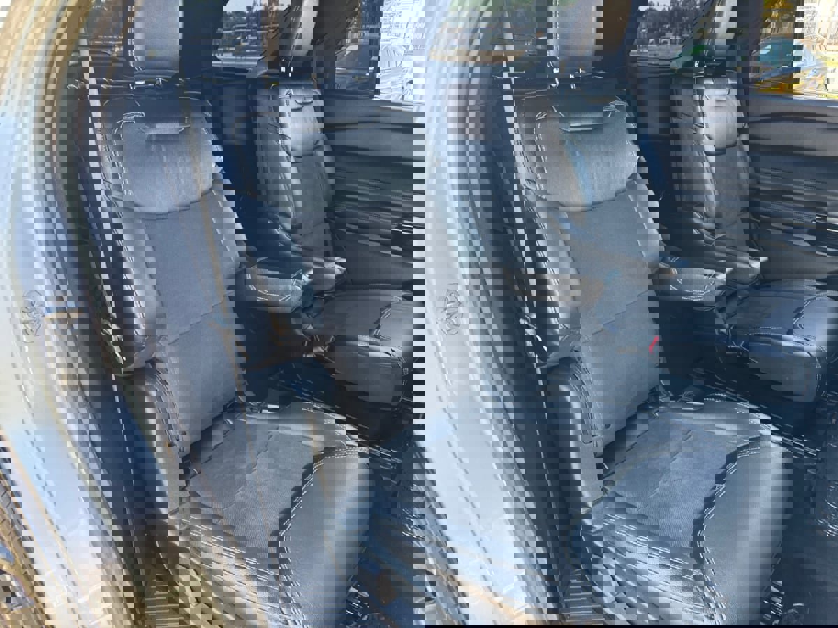 Used 2022 Ford Explorer ST w/ ST Street Pack image 18