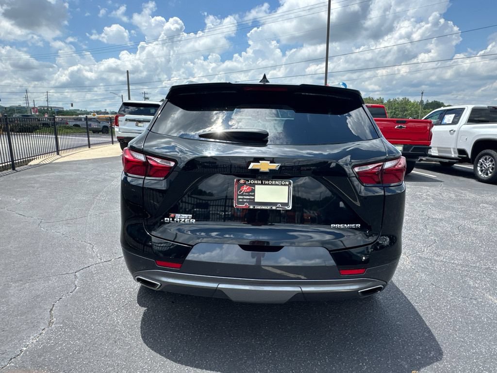 Used 2022 Chevrolet Blazer Premier w/ Enhanced Convenience Package FWD image 7