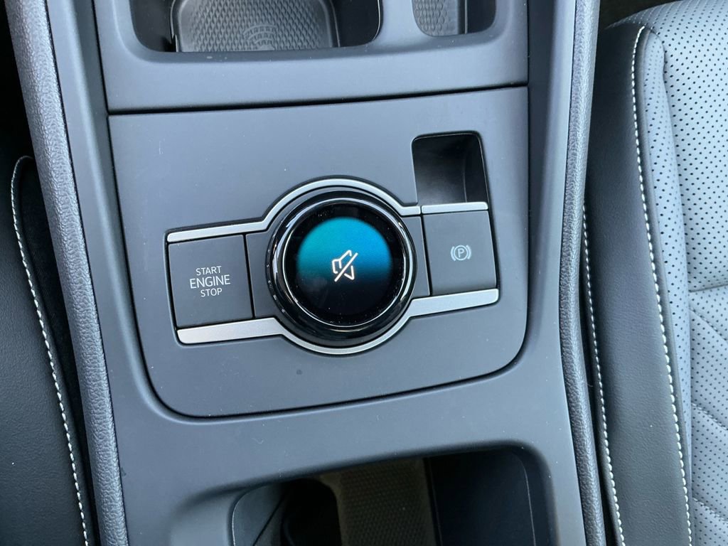 New 2025 Volkswagen Tiguan SE image 21