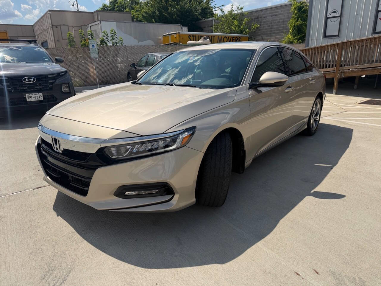 Used 2018 Honda Accord EX-L image 3