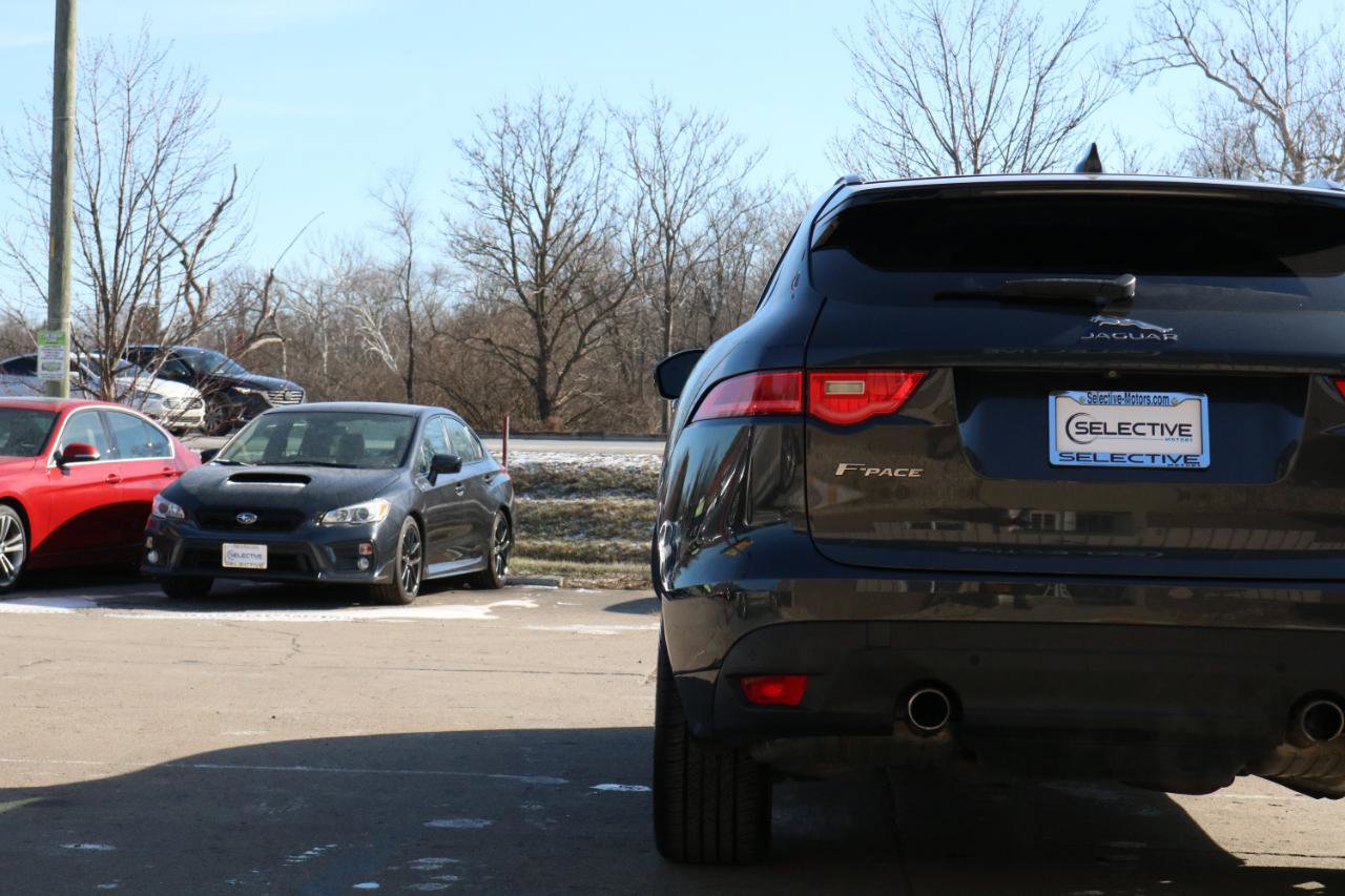 Used 2018 Jaguar F-PACE R-Sport AWD/4WD image 12