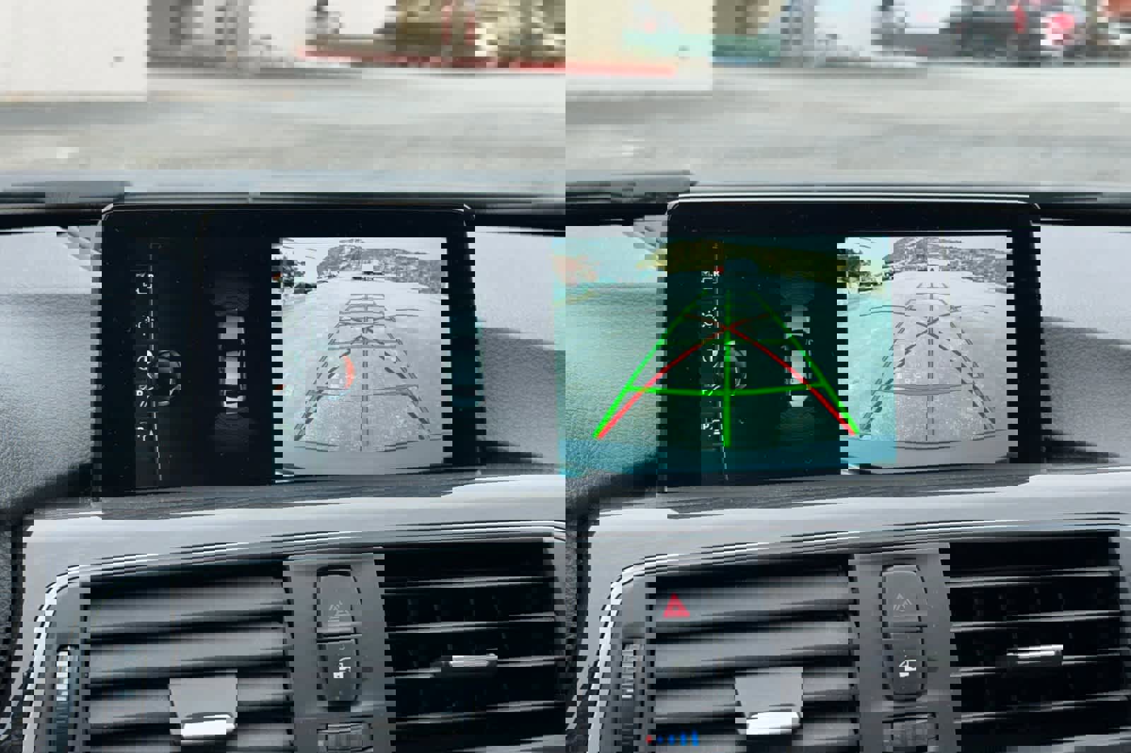 Used 2017 BMW 330e image 21